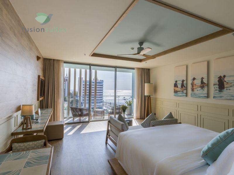 Fusion suites hướng biển có ban công 42m2